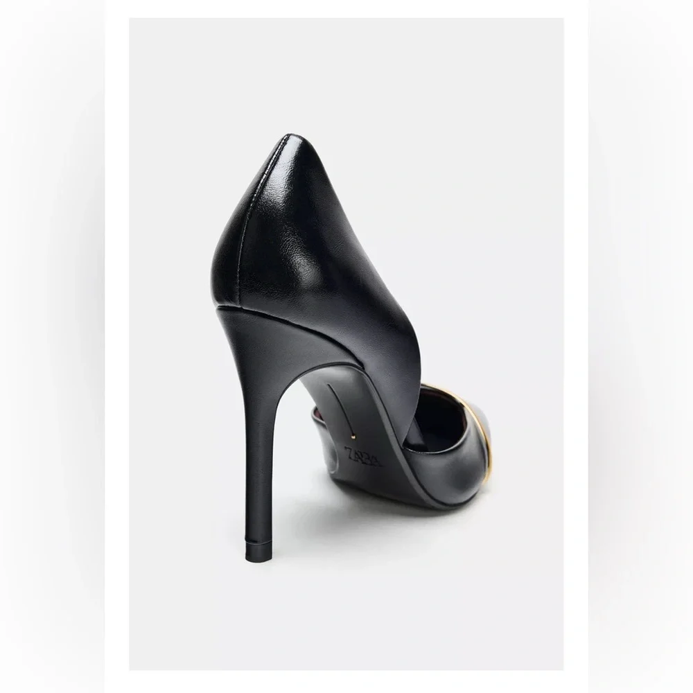 NWT Zara Elegant Black and Gold Heels 6.5
